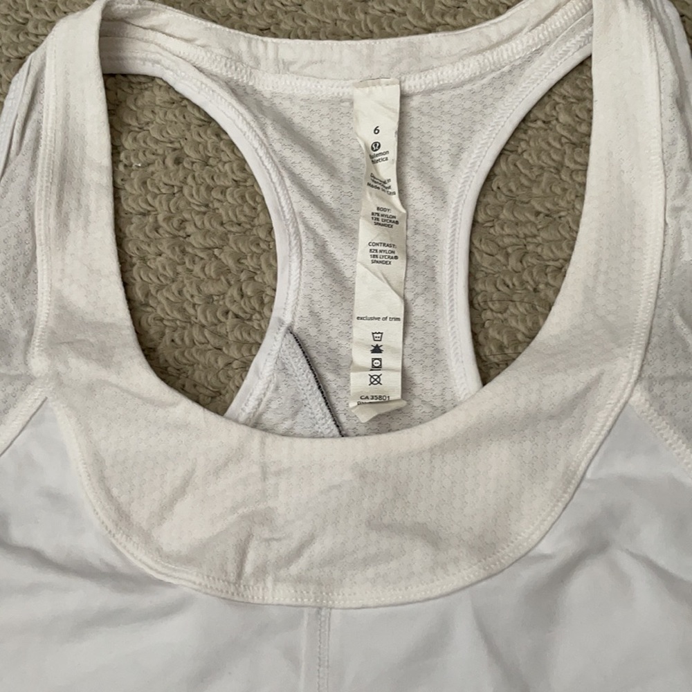 Lululemon racerback tank 6 - Picture 3 of 9